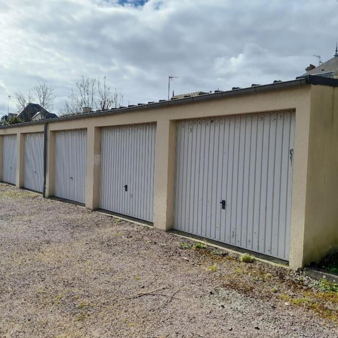 Persea Yourhosthelper Ouistreham Kültér fotó
